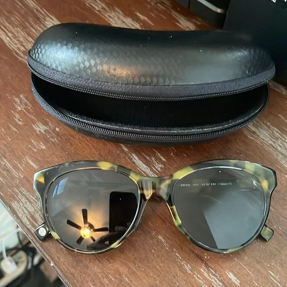 Warby Parker | Accessories | Warby Parker Piper Brown And  display picture 1